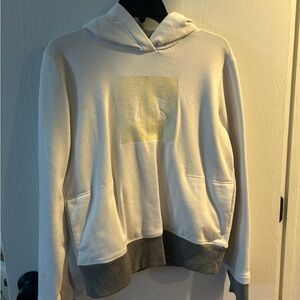 Under armour women’s hoodie small